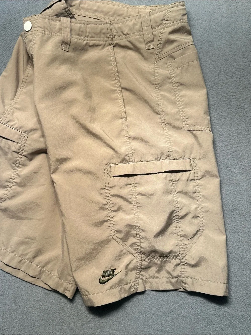 Nike Mens XL Cargo Shorts Tan Outdoor Hiking Utility Fishing Performance
